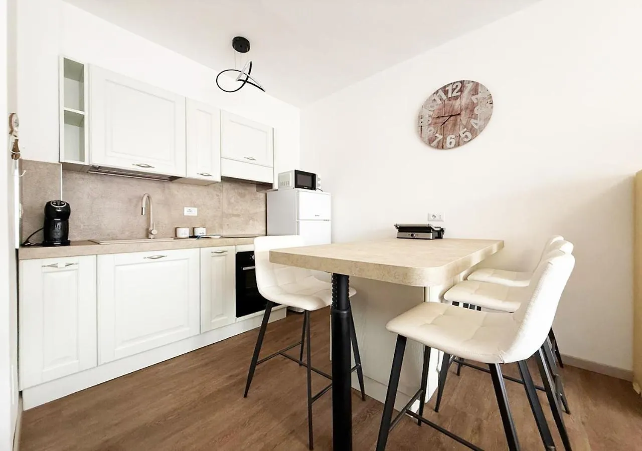 Апартаменты Pgs Immobiliare Srls Family House Bilocale Con Terrazza La Maddalena